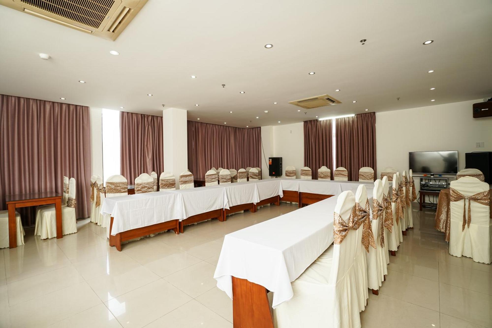 SUNVIEW Hotel Da Nang Buitenkant foto